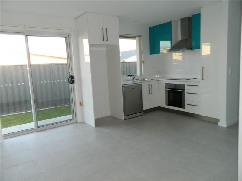 2/144 Cotton Street, Latrobe TAS 7307