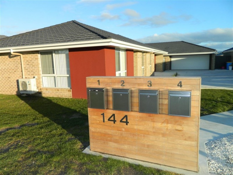 2/144 Cotton Street, Latrobe TAS 7307