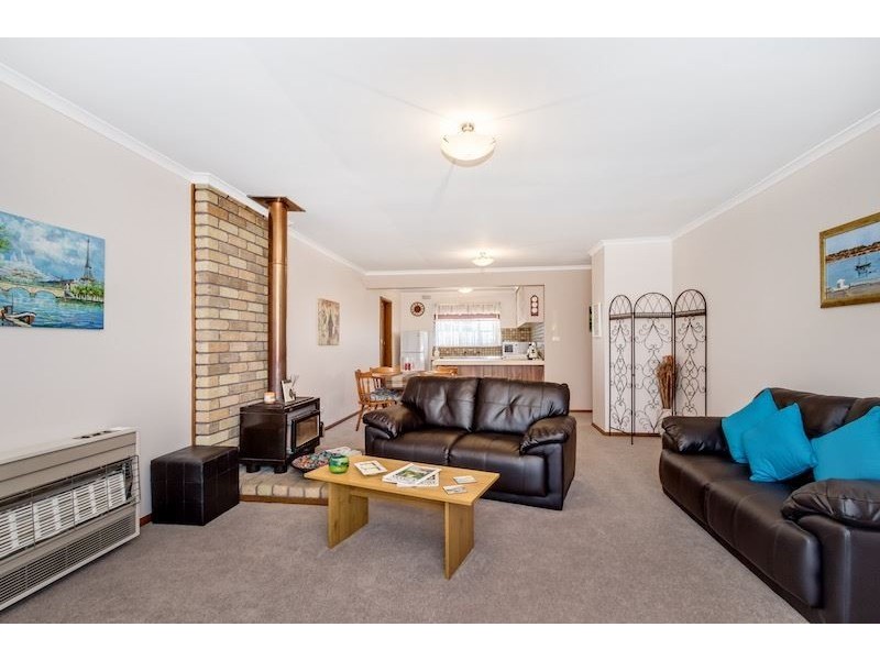 2/74 Valley Road, Devonport TAS 7310