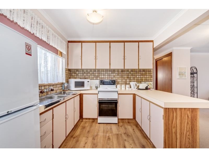 2/74 Valley Road, Devonport TAS 7310