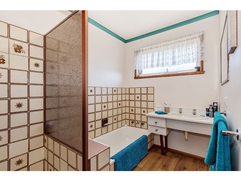2/74 Valley Road, Devonport TAS 7310