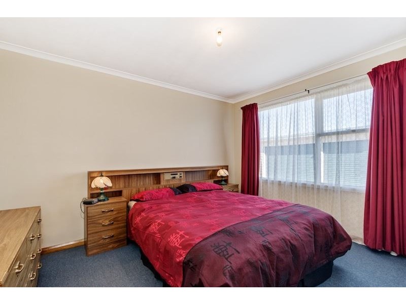 16 Churchill Avenue, Devonport TAS 7310