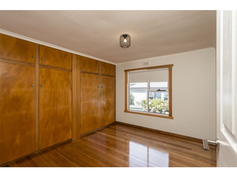 11 Highview Crescent, Devonport TAS 7310