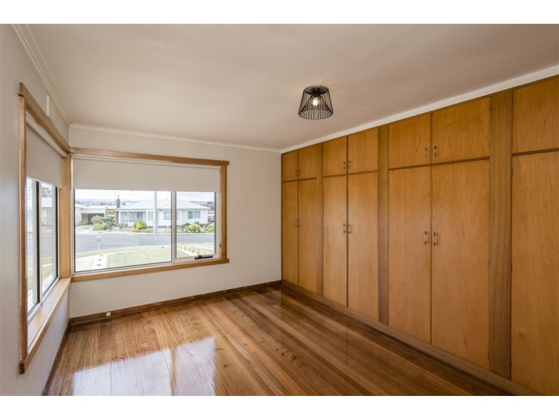 11 Highview Crescent, Devonport TAS 7310
