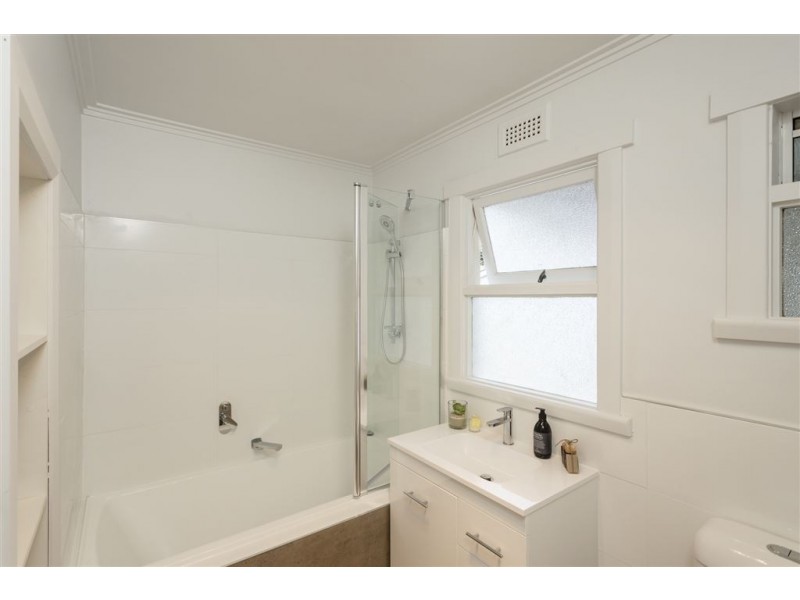 11 Highview Crescent, Devonport TAS 7310