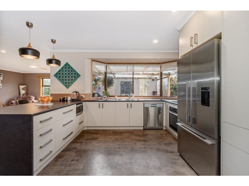 6 Colin Court, Shearwater TAS 7307
