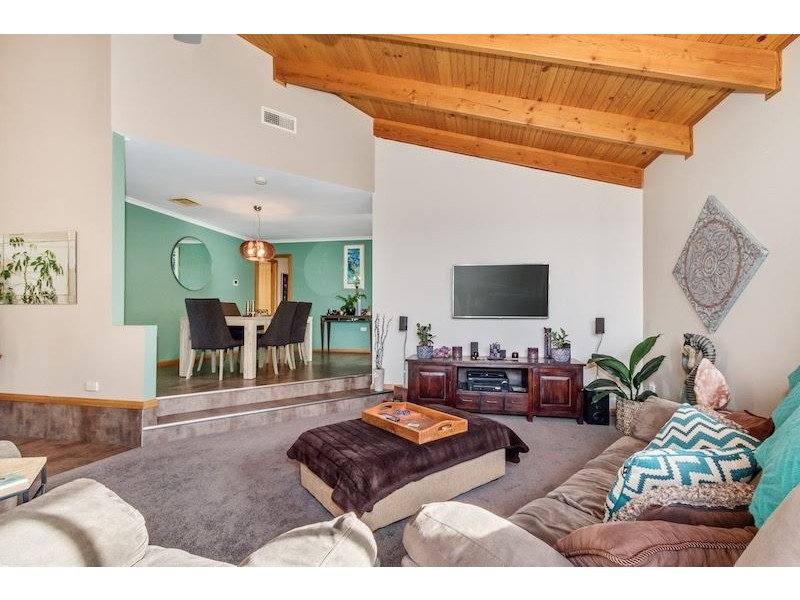 6 Colin Court, Shearwater TAS 7307