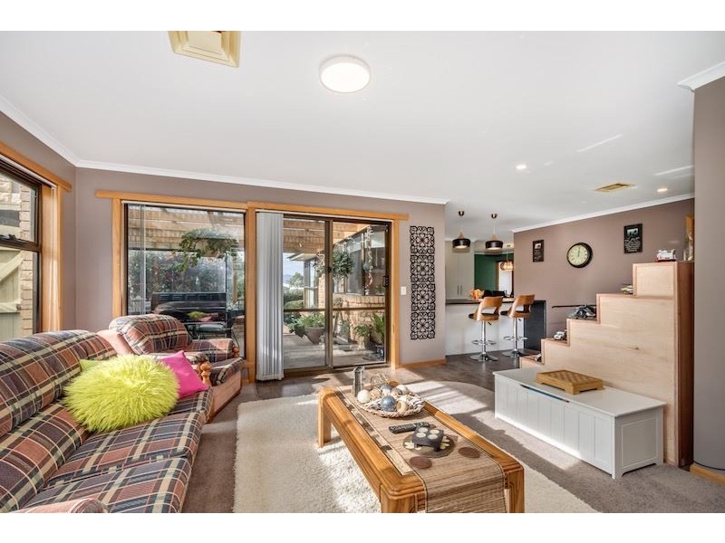 6 Colin Court, Shearwater TAS 7307