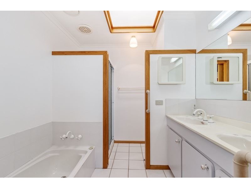 6 Colin Court, Shearwater TAS 7307