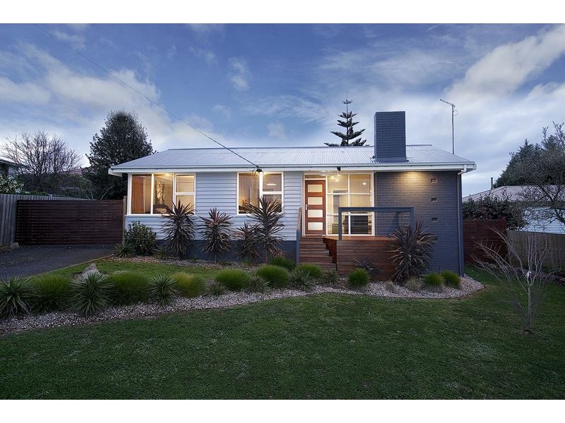 2 Deane Street, Devonport TAS 7310