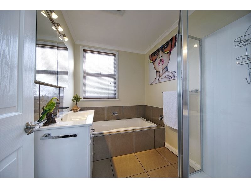 2 Deane Street, Devonport TAS 7310
