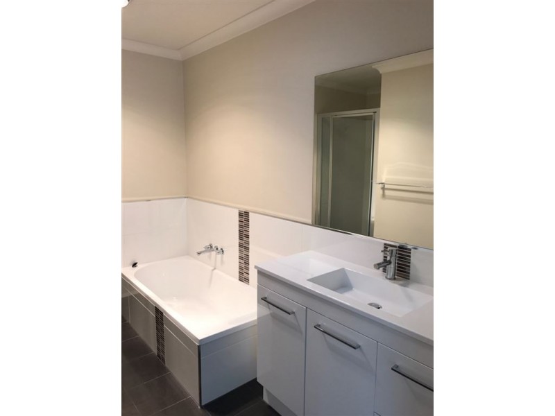 2/131 Shearwater Boulevard, Shearwater TAS 7307