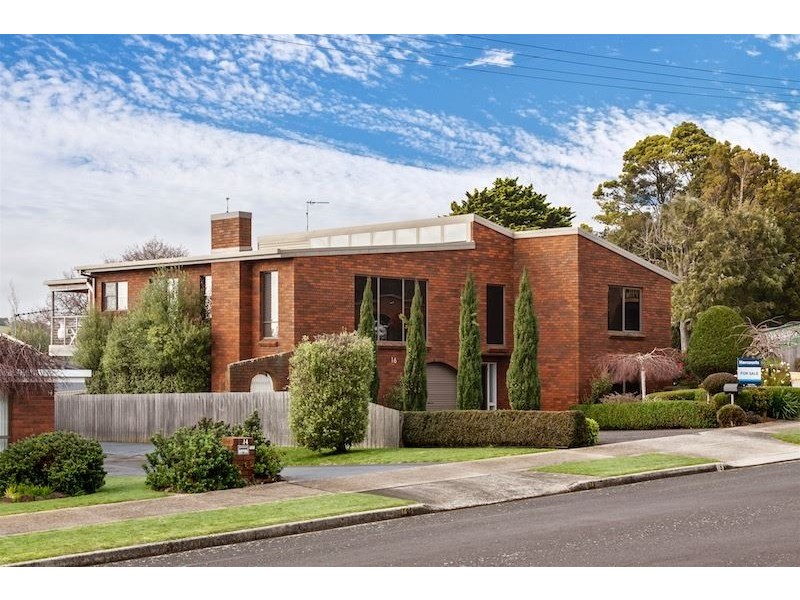 16 Somme Street, Miandetta TAS 7310