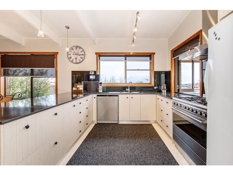 16 Somme Street, Miandetta TAS 7310