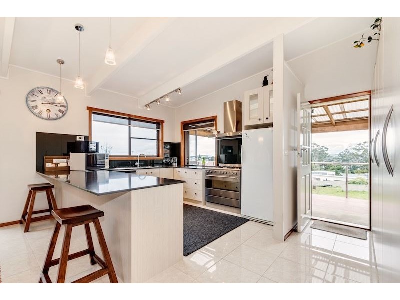 16 Somme Street, Miandetta TAS 7310