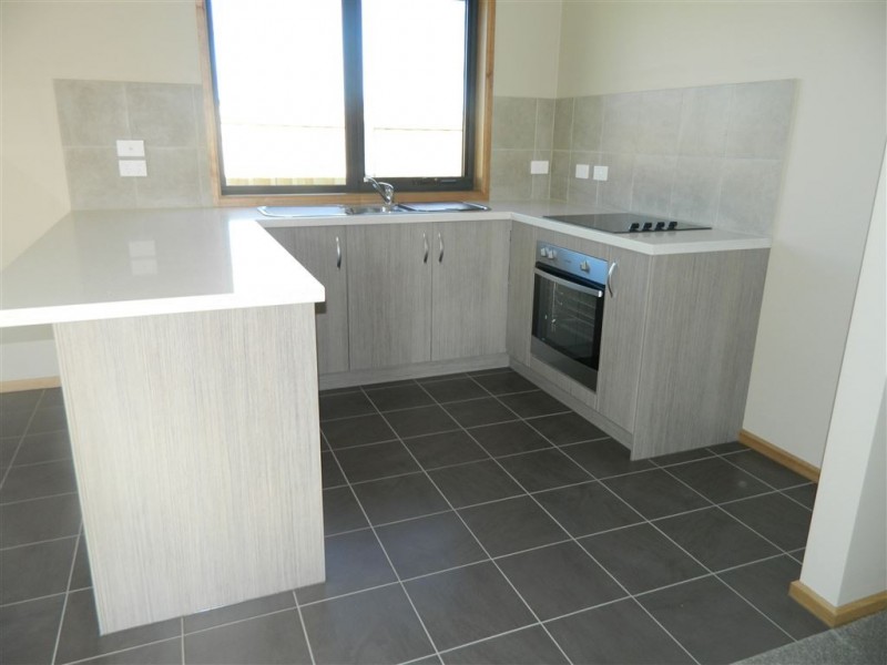 1/12 Mackenzie Crescent, Latrobe TAS 7307