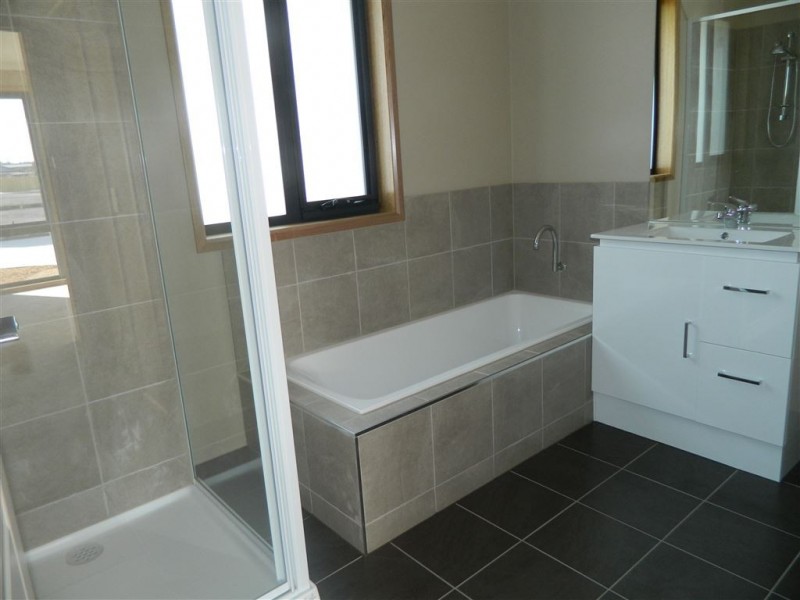 1/12 Mackenzie Crescent, Latrobe TAS 7307