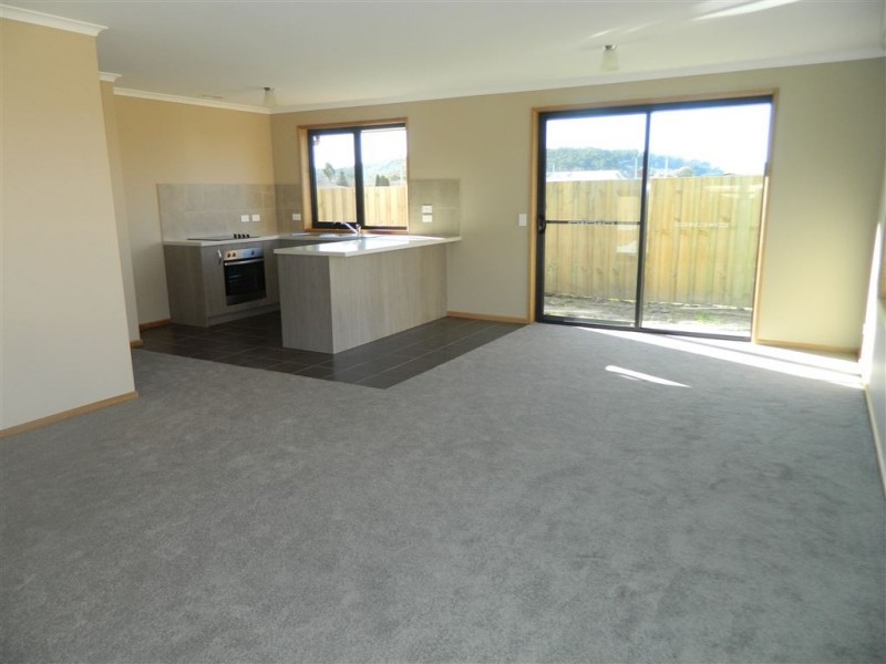 2/12 Mackenzie Crs, Latrobe TAS 7307