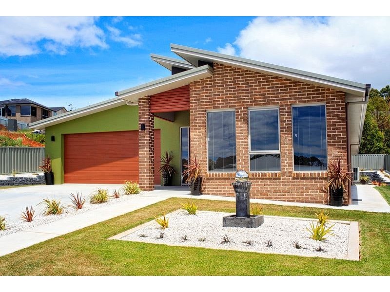 23 Washington Drive, Stony Rise TAS 7310