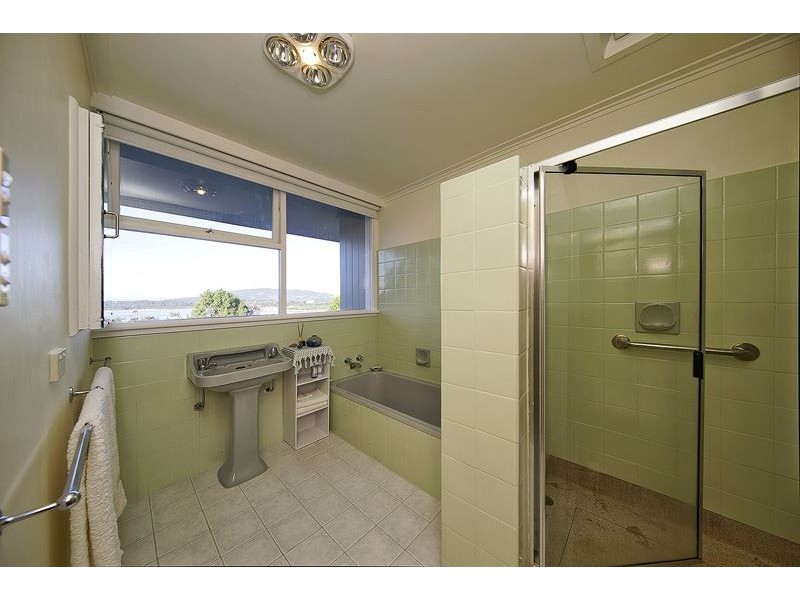 87 River Road, Ambleside TAS 7310