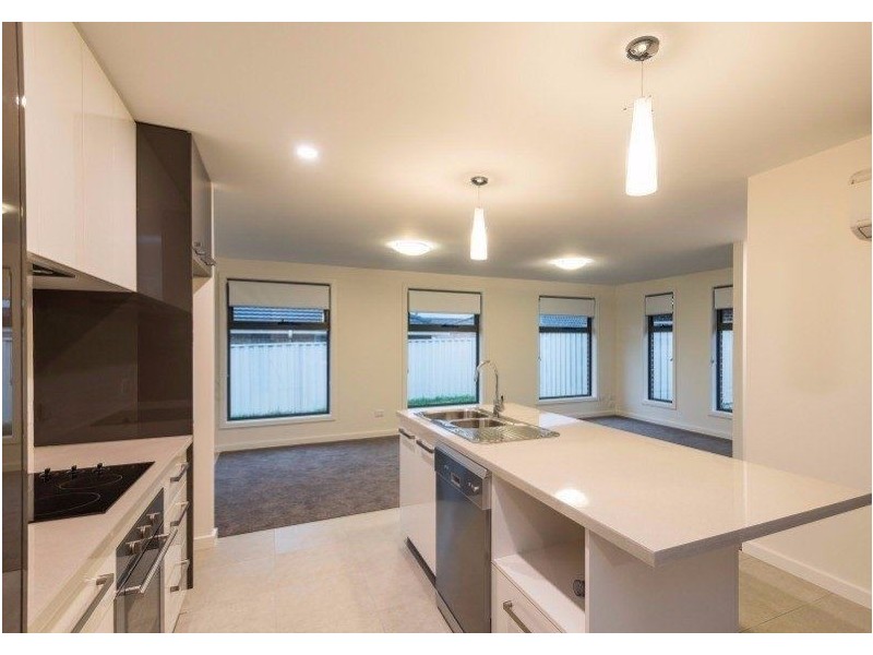 2/148 Cotton Street, Latrobe TAS 7307