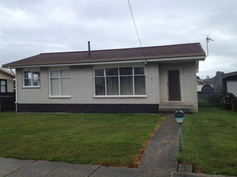 8 College Court, Devonport TAS 7310