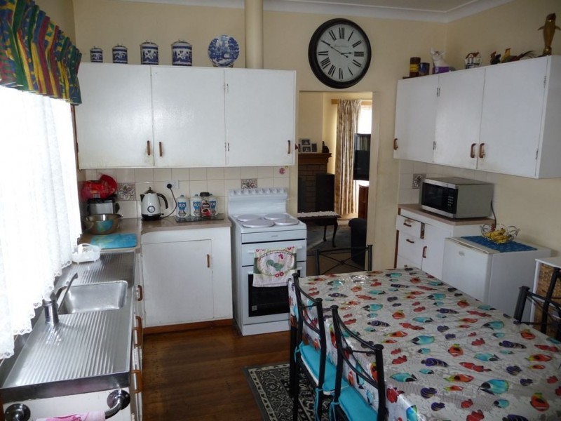 93 Madden Street, Devonport TAS 7310