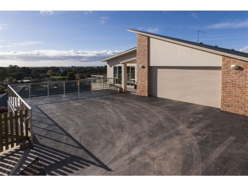 11 Hedstrom Drive, Stony Rise TAS 7310