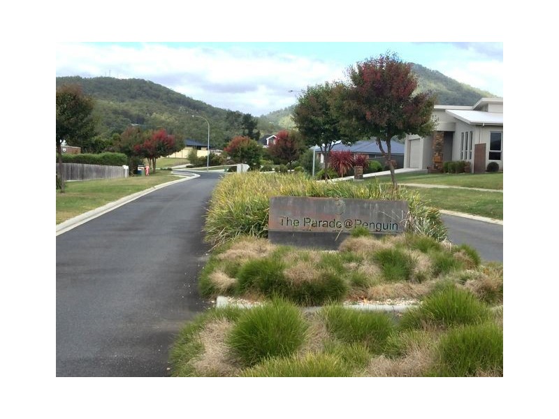 18 Berkshire Parade, Penguin TAS 7316