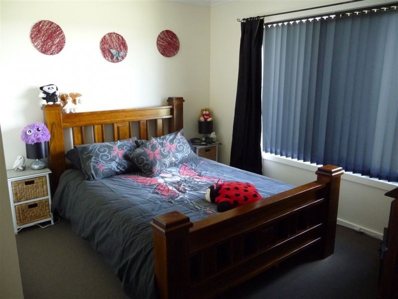 11 Earl Grove, Latrobe TAS 7307