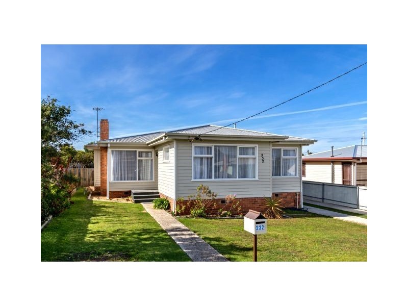 232 Steele Street, Devonport TAS 7310