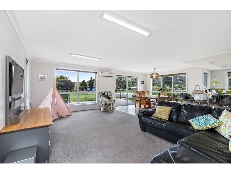 29 James Road, Acacia Hills TAS 7306