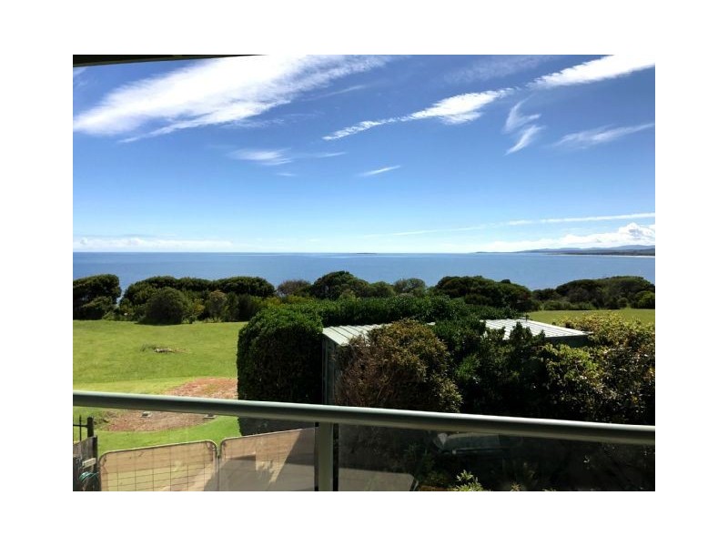 8 Elanora Place, East Devonport TAS 7310