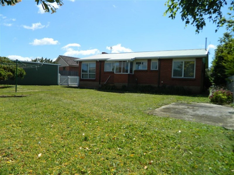 4 Niela Crescent, Miandetta TAS 7310