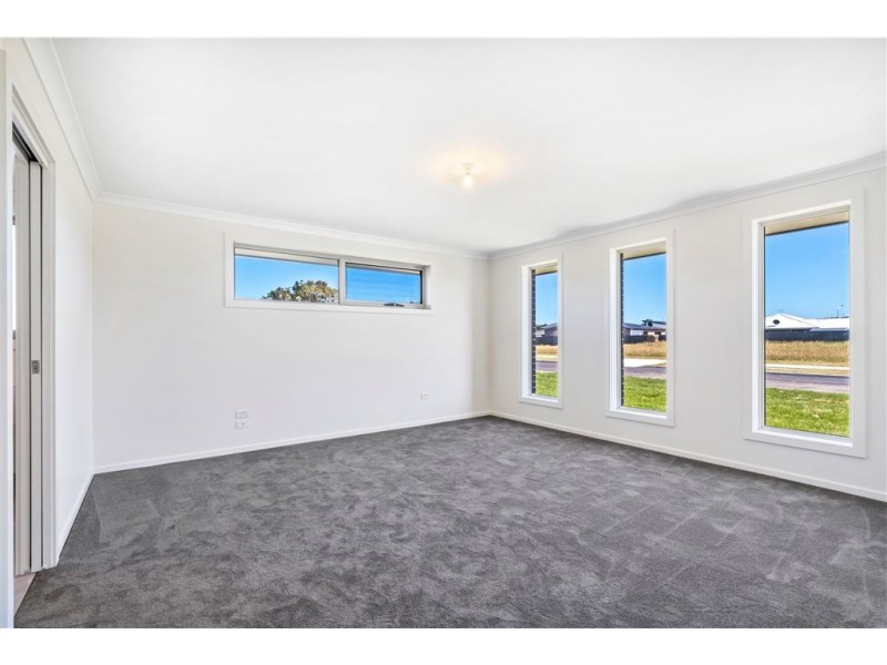 8 Ash Street, Latrobe TAS 7307