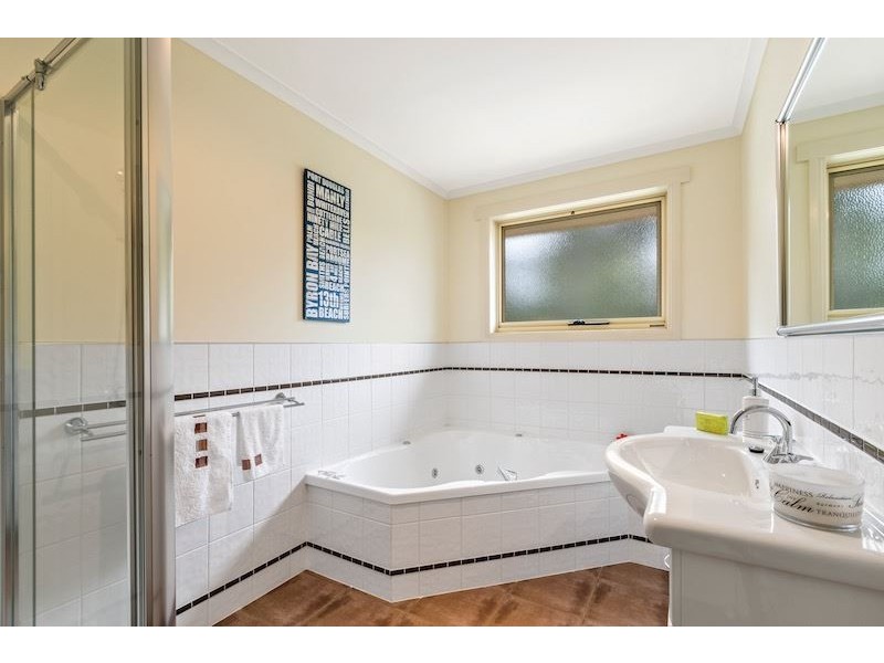 46 Lawrence Drive, Devonport TAS 7310