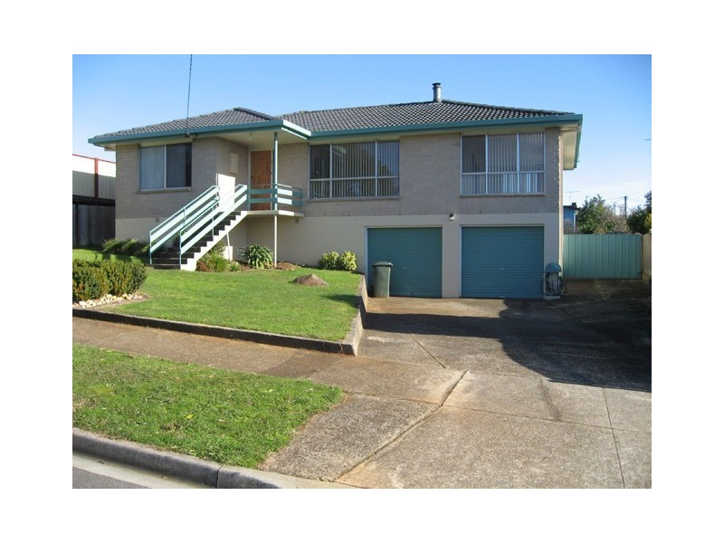 1 Loatta Avenue, Miandetta TAS 7310