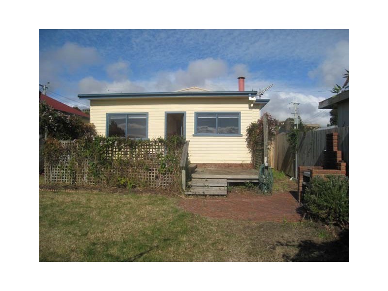 111 Main Street, Penguin TAS 7316