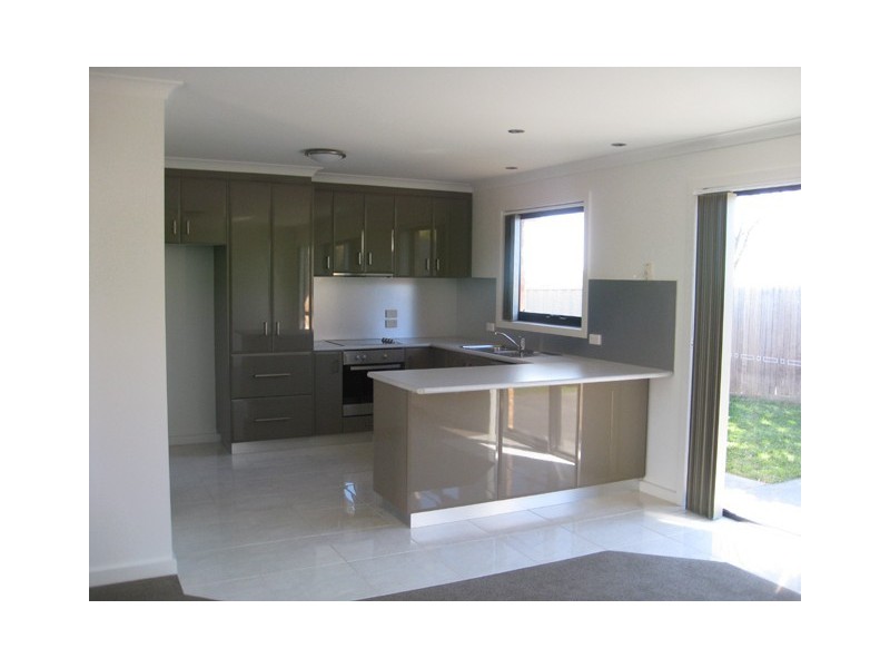 2/15 McDonald Street, Ulverstone TAS 7315