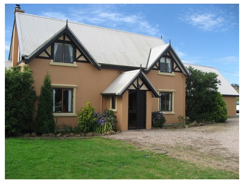 213 Main Street, Sheffield TAS 7306