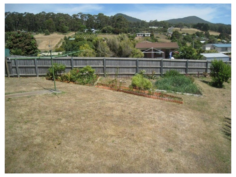 8 Lyndhurst Court, Penguin TAS 7316