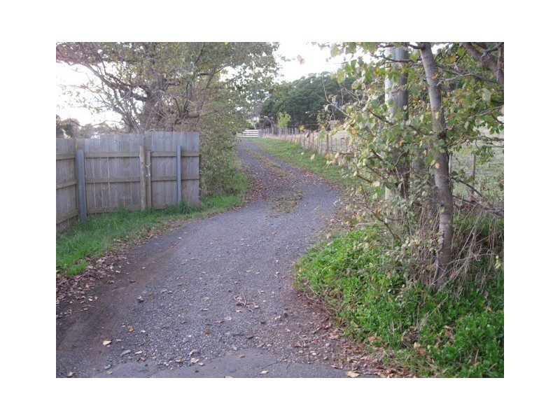 527 Penguin Road, Penguin TAS 7316