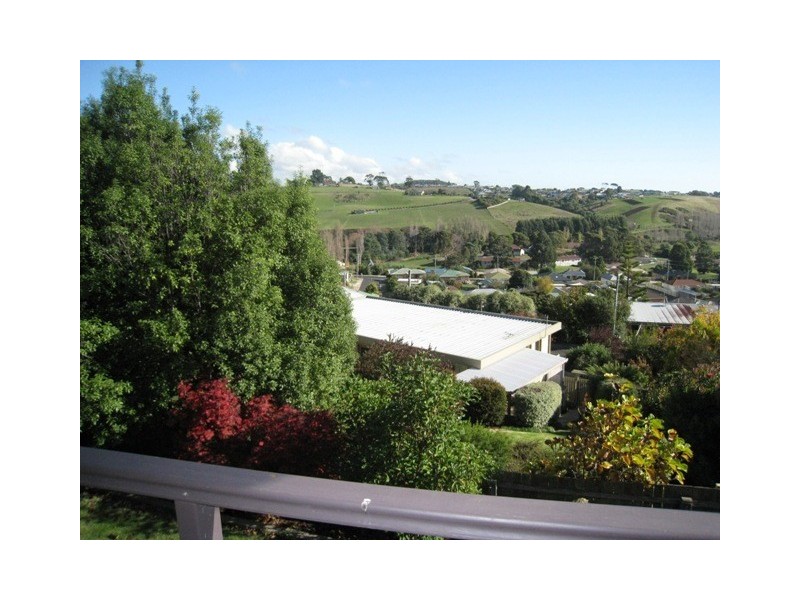 1 Lyndhurst Court, Penguin TAS 7316