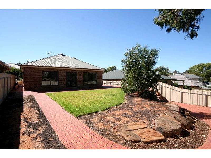 9 Earls Court, Craigburn Farm SA 5051