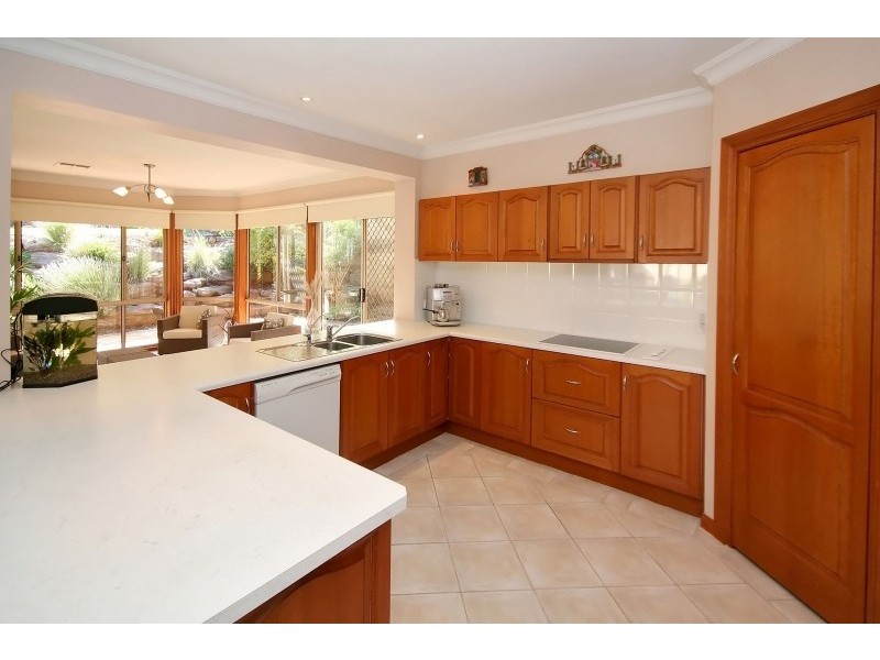 6 Woodlake Drive, Craigburn Farm SA 5051