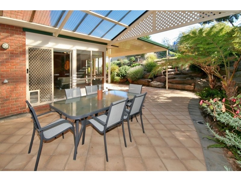 6 Woodlake Drive, Craigburn Farm SA 5051