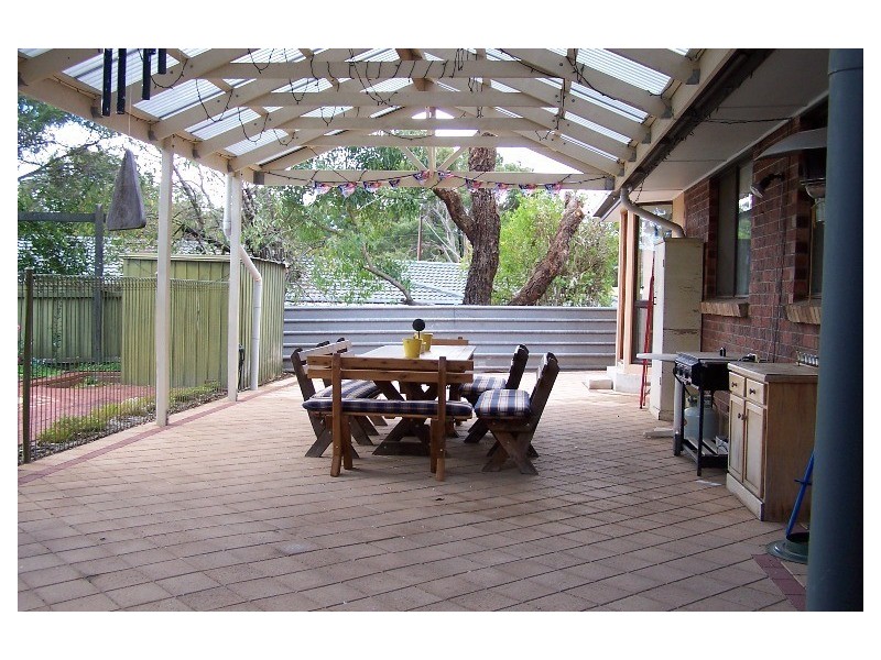 2 Berlin Terrace, Aberfoyle Park SA 5159