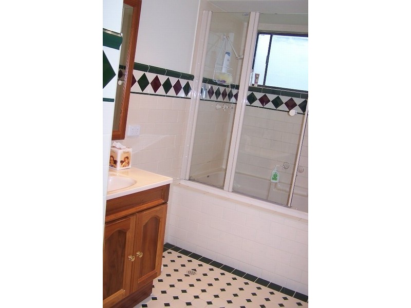 2 Berlin Terrace, Aberfoyle Park SA 5159