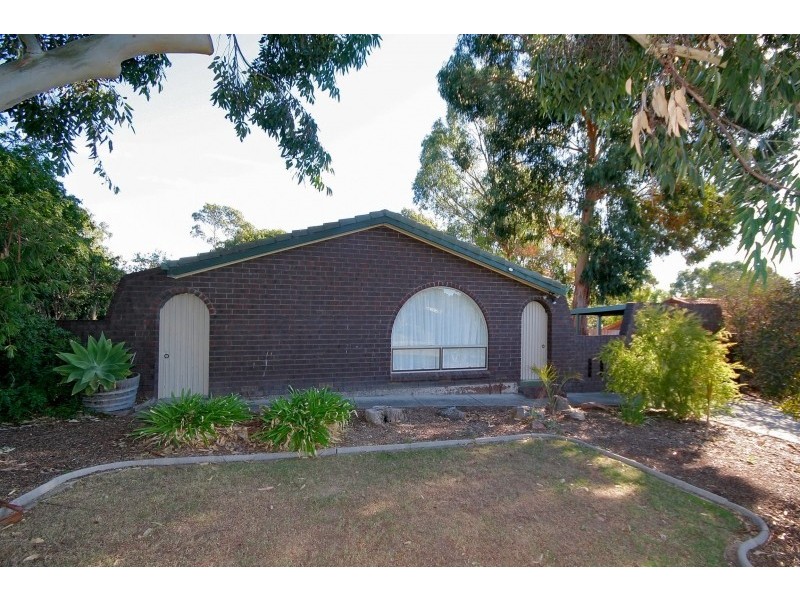 12 Quigley Court, Aberfoyle Park SA 5159