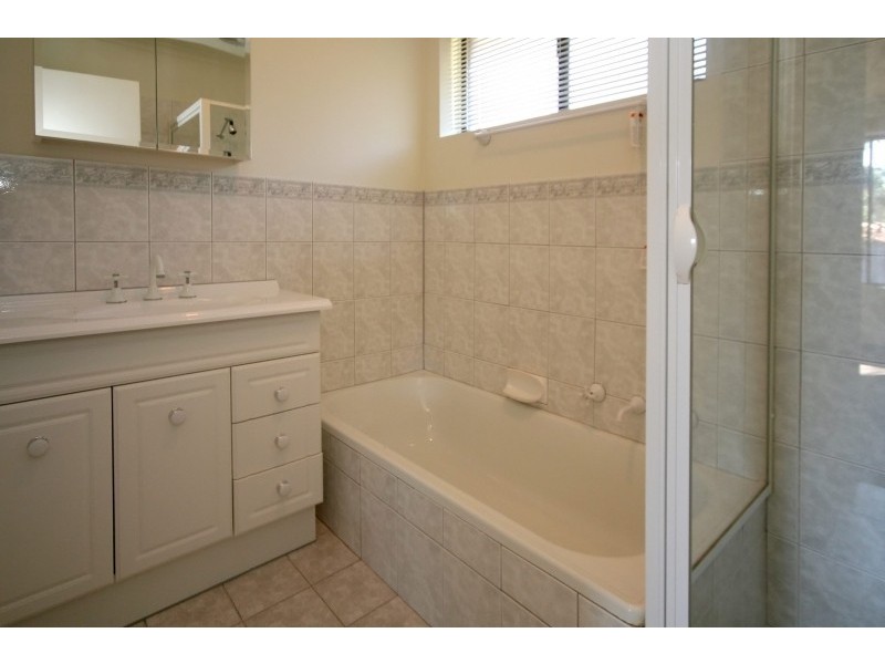 12 Quigley Court, Aberfoyle Park SA 5159
